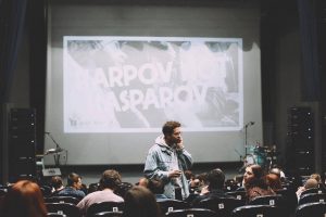 Cinema Dacia karpov-not-kasparov-1